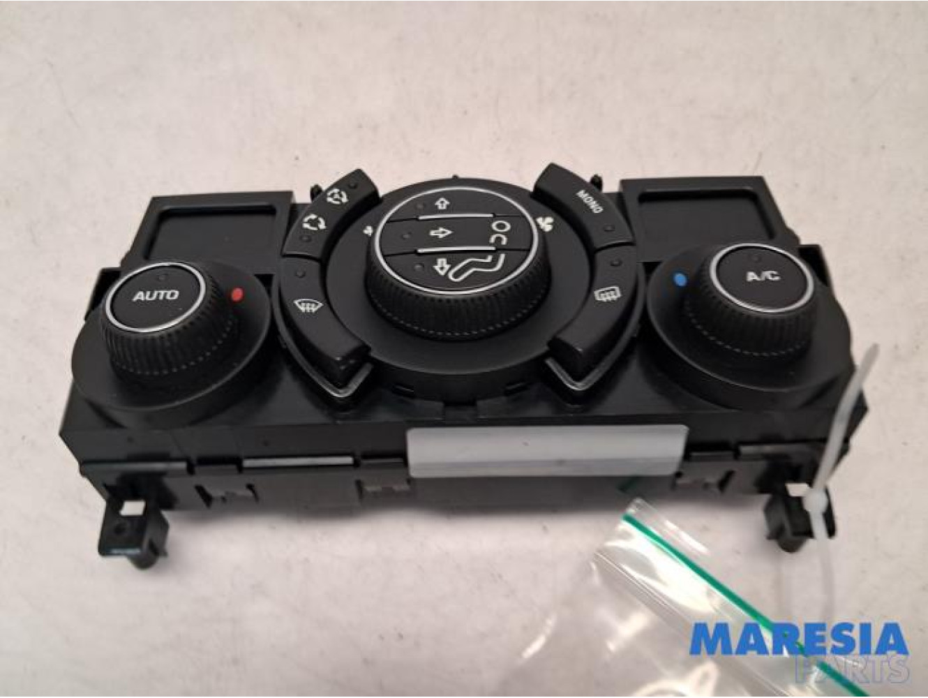 Peugeot - 3008 - Heater control panel