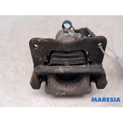 Fiat - 500L - Bremszange links hinten