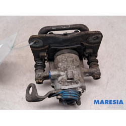 Fiat - 500L - Bremszange links hinten