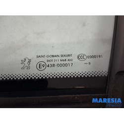Peugeot - 3008 - Dreieckfenster links vorne