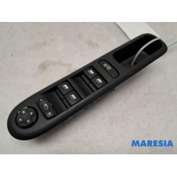 Peugeot - 3008 - Multi-functional window switch