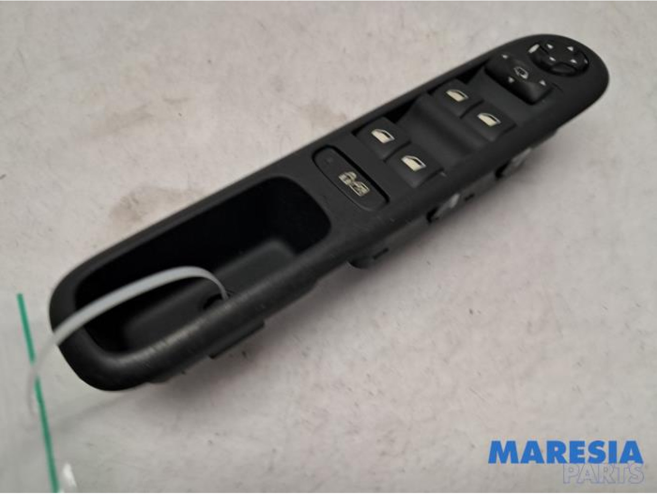 Peugeot - 3008 - Multi-functional window switch