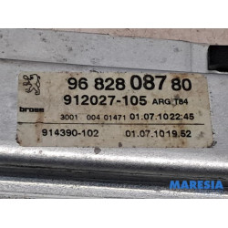 Peugeot - 3008 - Rear door window mechanism 4-door, left