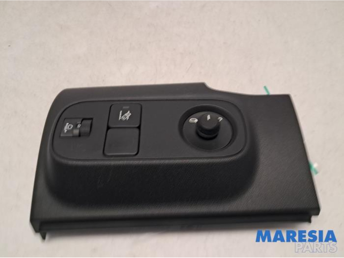Citroen - C3 - Mirror switch