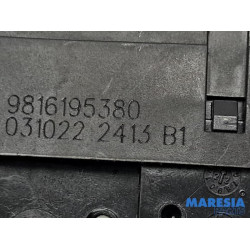 Citroen - C3 - Tailgate lock mechanism