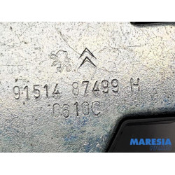 Peugeot - 3008 - Tailgate lock mechanism