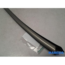 Peugeot - 3008 - Frontscreen frame