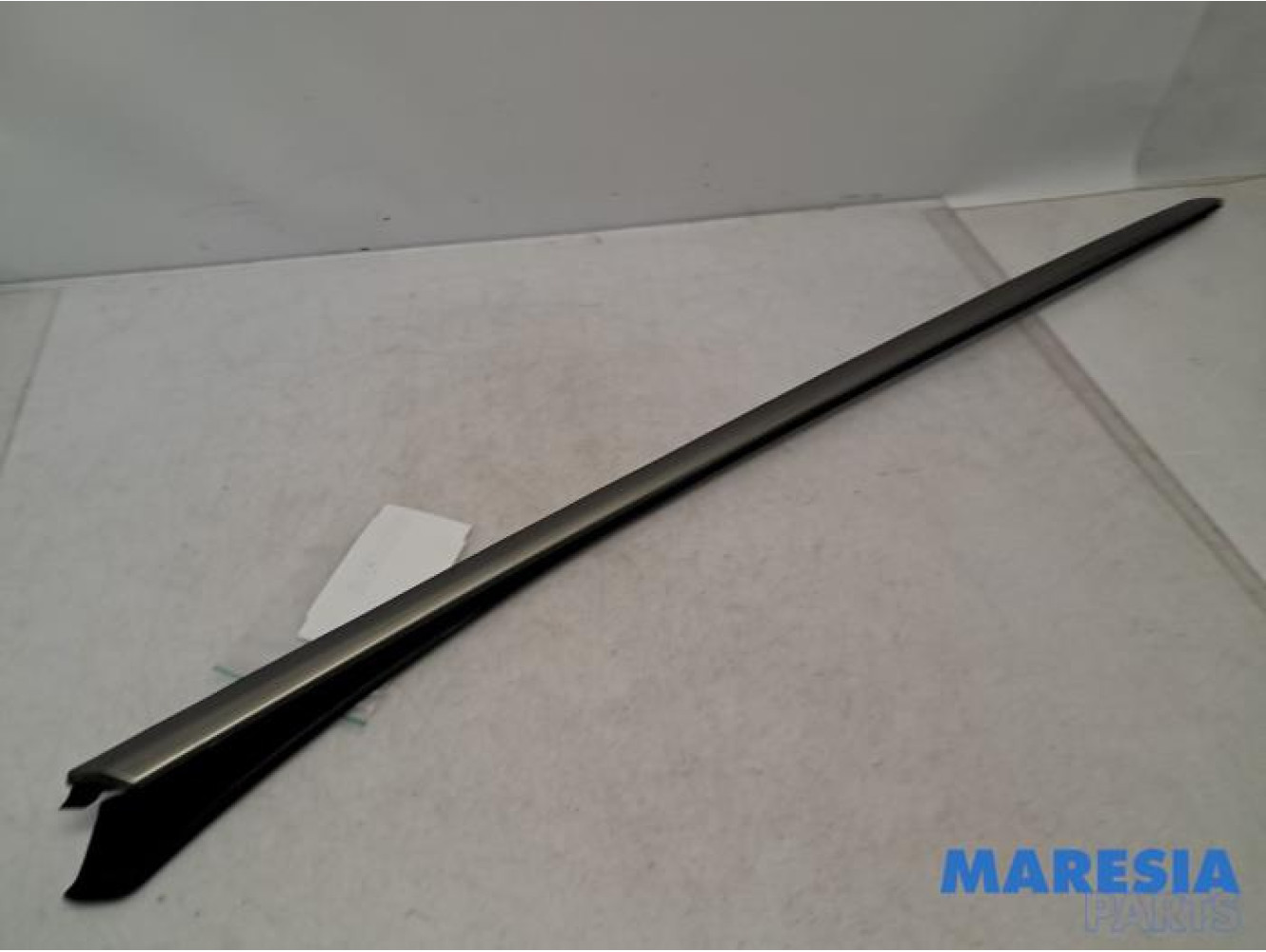 Peugeot - 3008 - Frontscreen frame
