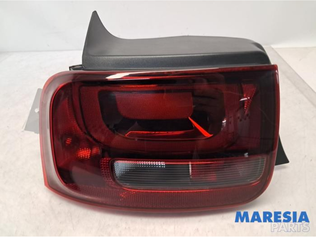 Citroen - C4 Cactus - Taillight, left
