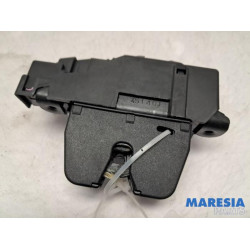 Citroen - C4 Cactus - Tailgate lock mechanism