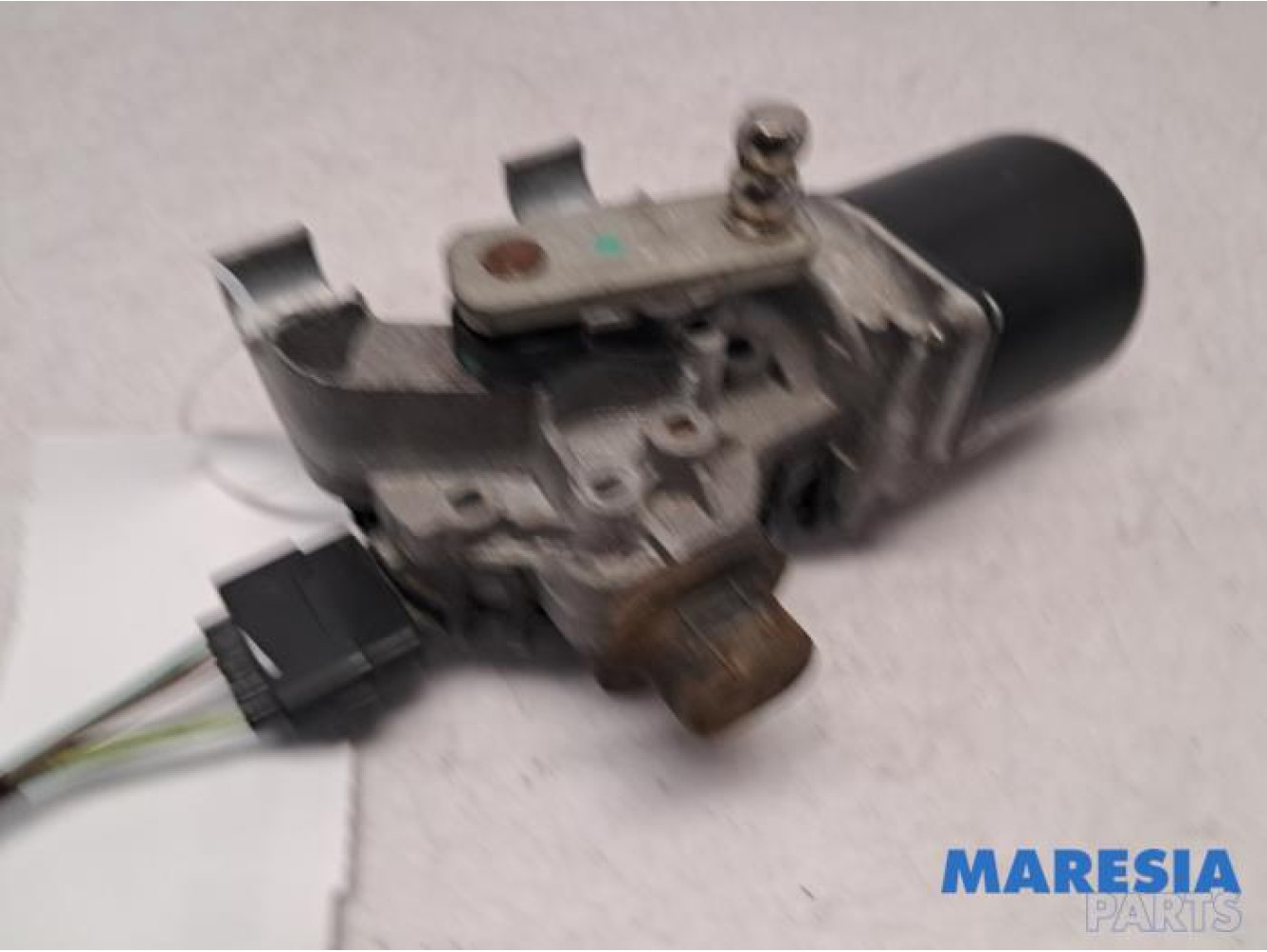 Citroen - C4 Cactus - Front wiper motor