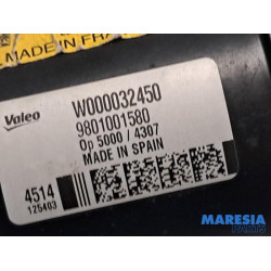 Citroen - C4 Cactus - Front wiper motor