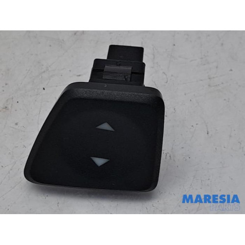 Fiat - 500 - Electric window switch