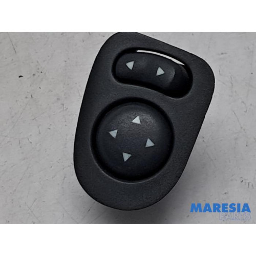 Fiat - 500 - Mirror switch