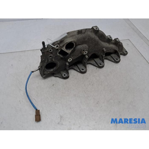 Renault - Trafic - Intake manifold
