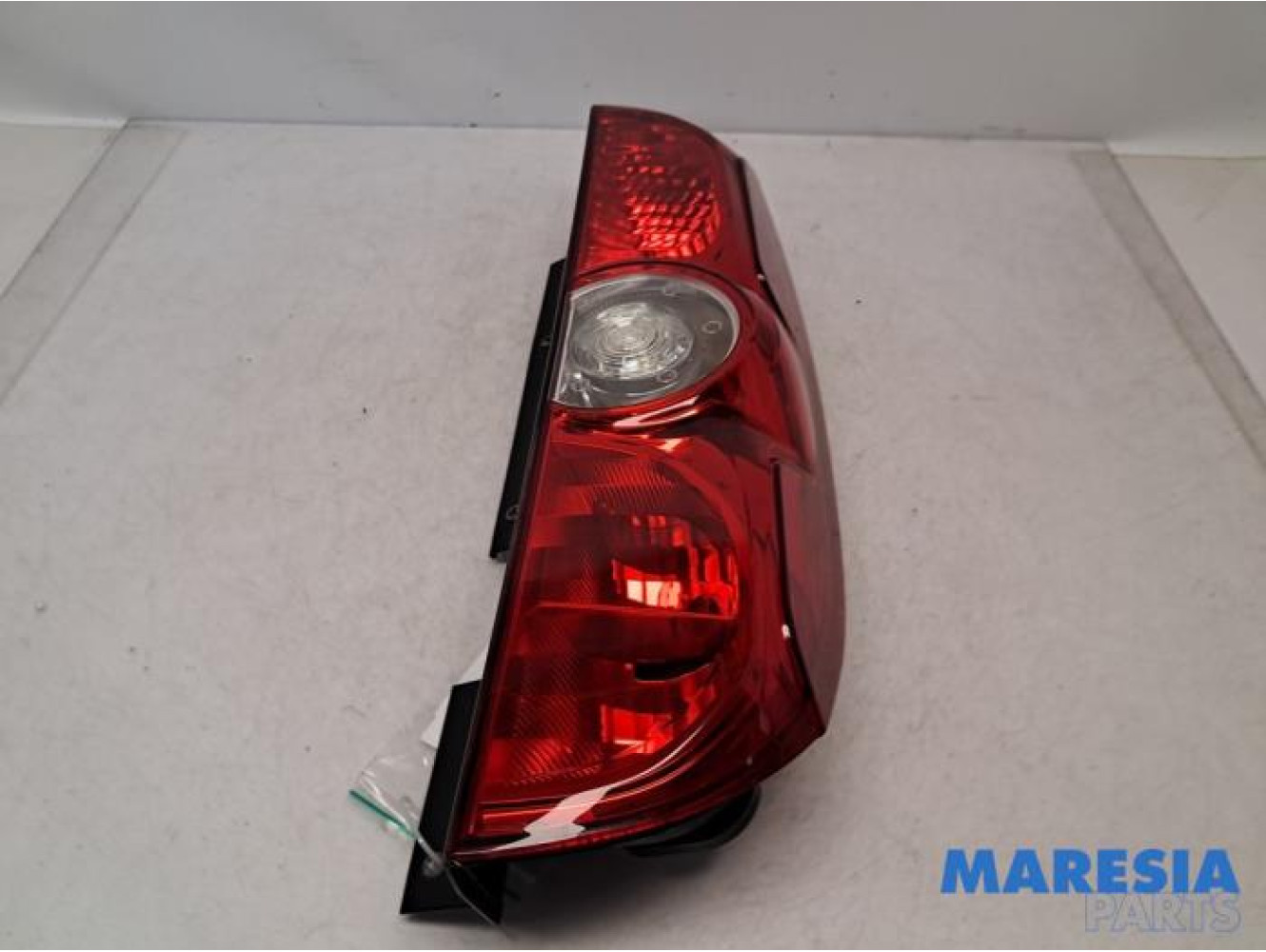 Fiat - Doblo - Taillight, right