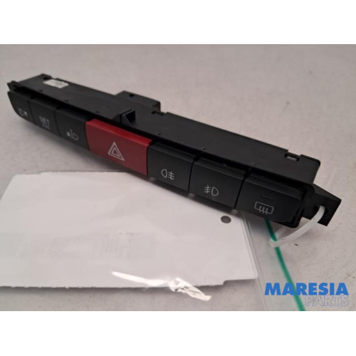 Fiat - Doblo - Panic lighting switch