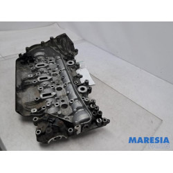 Renault - Trafic - Camshaft housing