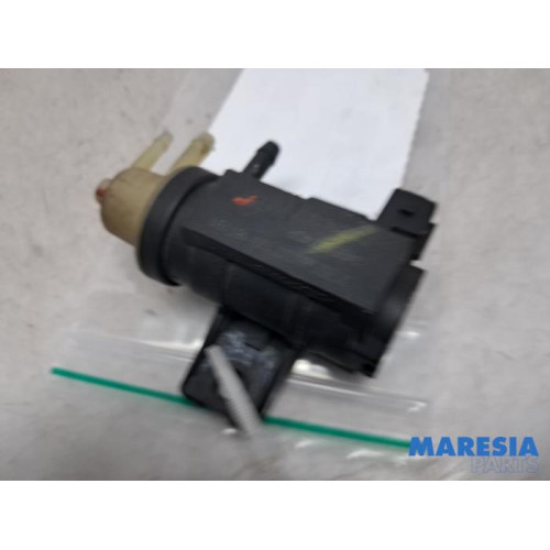 Renault - Trafic - Turbo relief valve