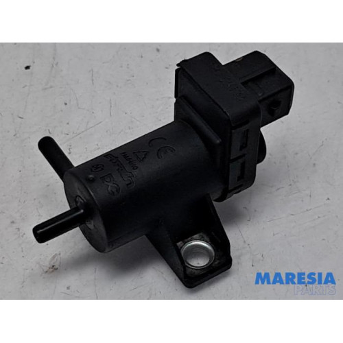 Renault - Trafic - Turbo pressure regulator