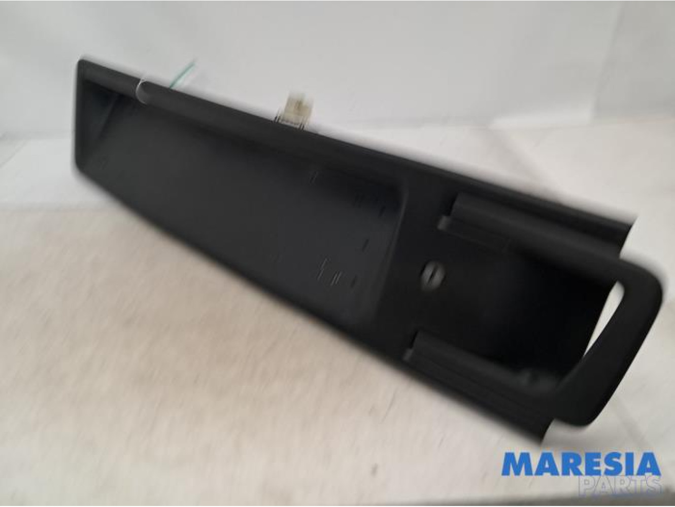 Fiat - Doblo - Minibus/van rear door lock mechanism