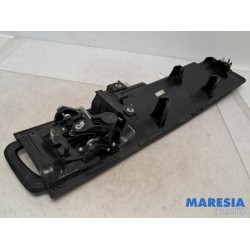 Fiat - Doblo - Minibus/van rear door lock mechanism