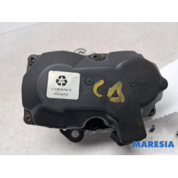 Renault - Trafic - EGR valve