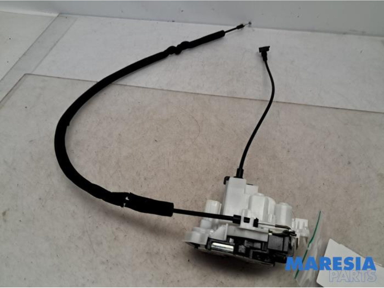 Fiat - Doblo - Sliding door lock mechanism, right