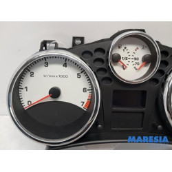 Peugeot - 207 - Instrumentenpaneel