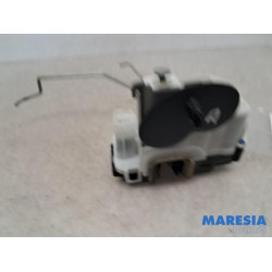 Fiat - Doblo - Minibus/van rear door lock mechanism