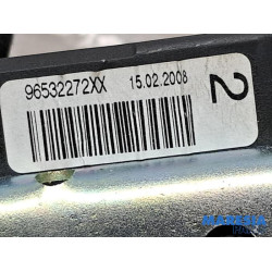 Peugeot - 207 - Rear seatbelt, right