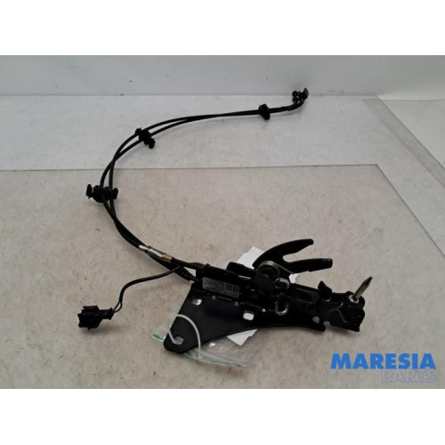 Peugeot - 207 - Convertible lock
