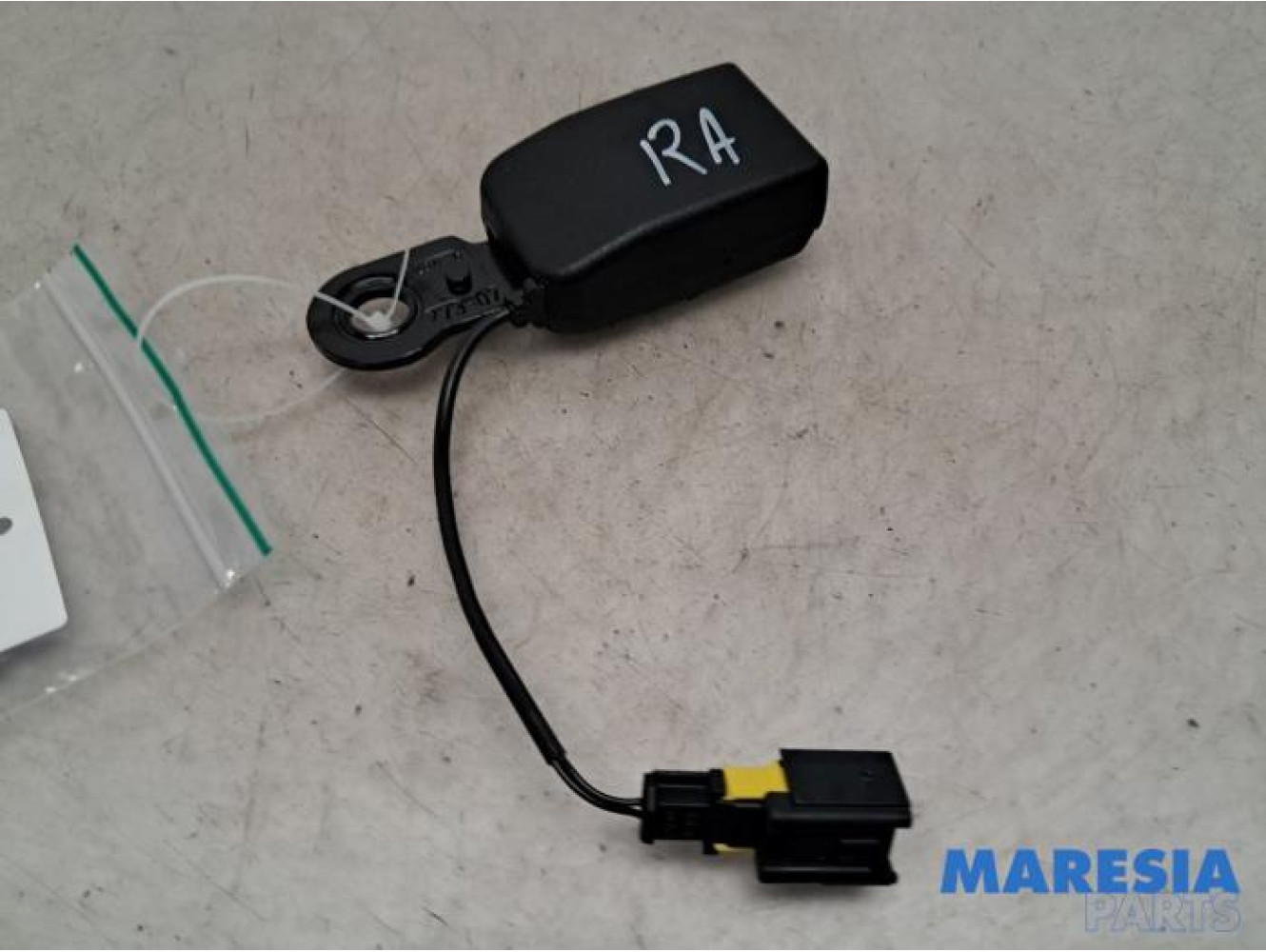 Peugeot - 207 - Rear seatbelt buckle, right