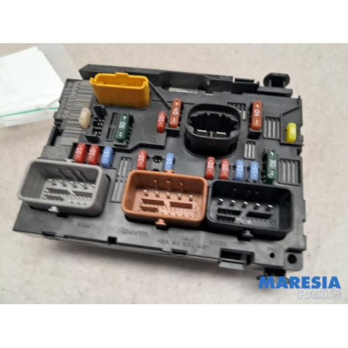 Peugeot - 207 - Fuse box