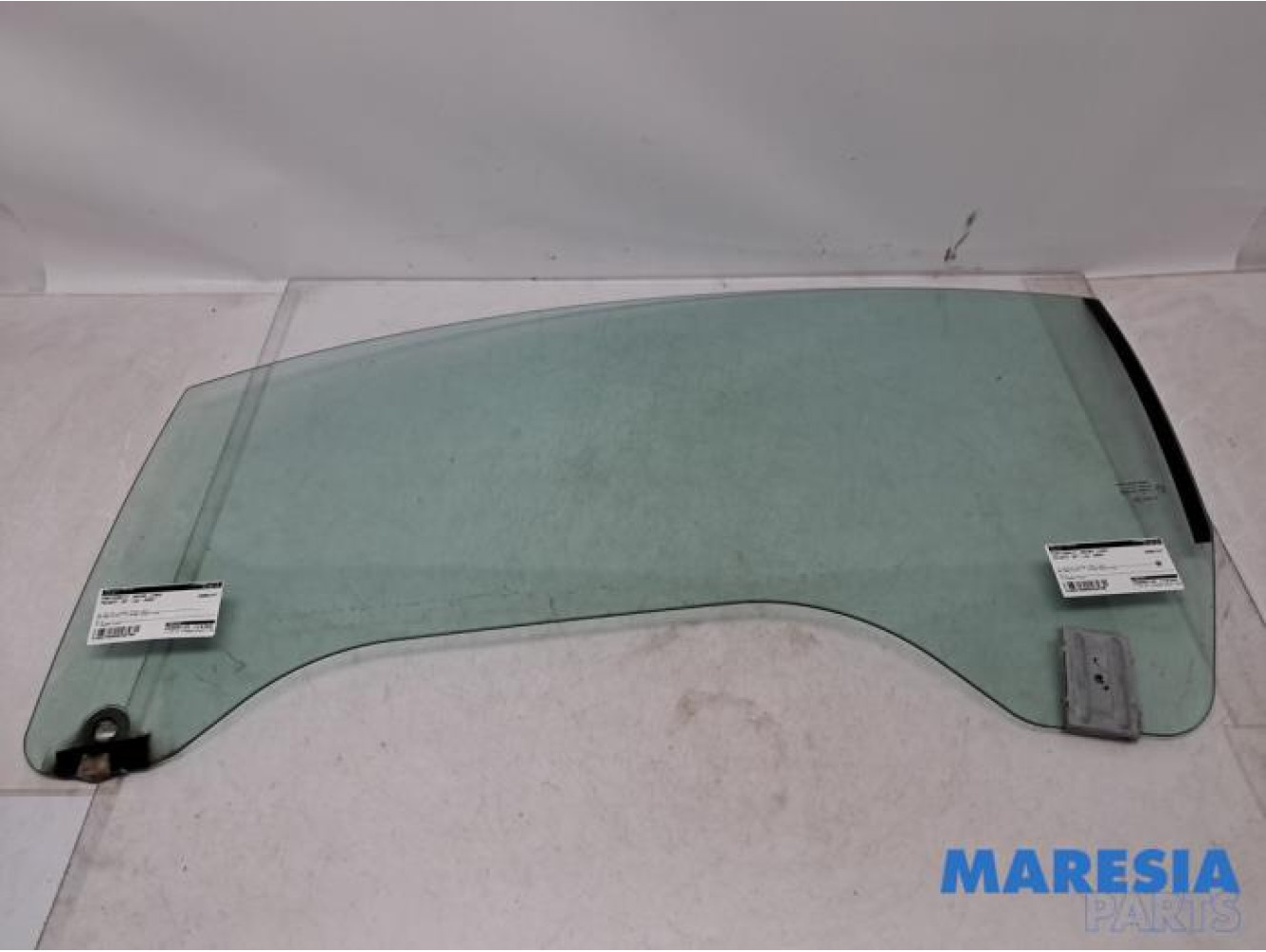 Peugeot - 207 - Vitre portière 2portes gauche