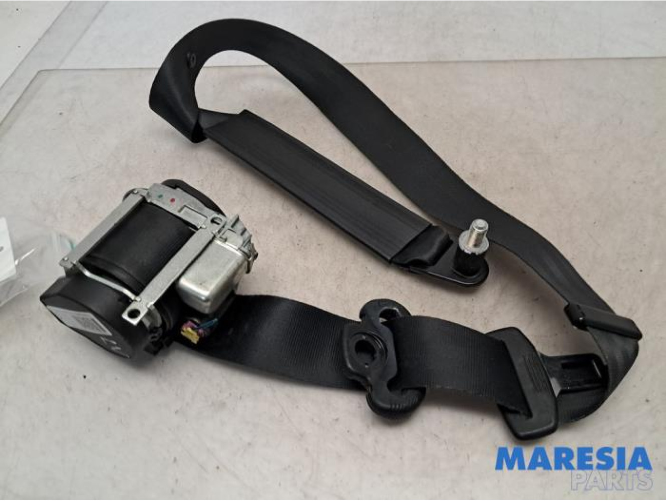 Fiat - Doblo - Front seatbelt, left