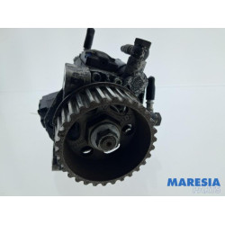 Renault - Megane - Mechanical fuel pump