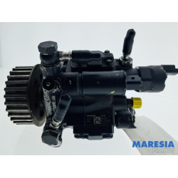 Renault - Megane - Mechanical fuel pump