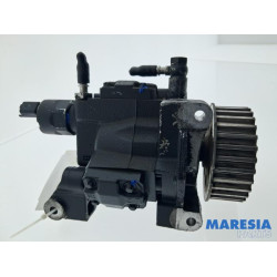 Renault - Megane - Mechanical fuel pump