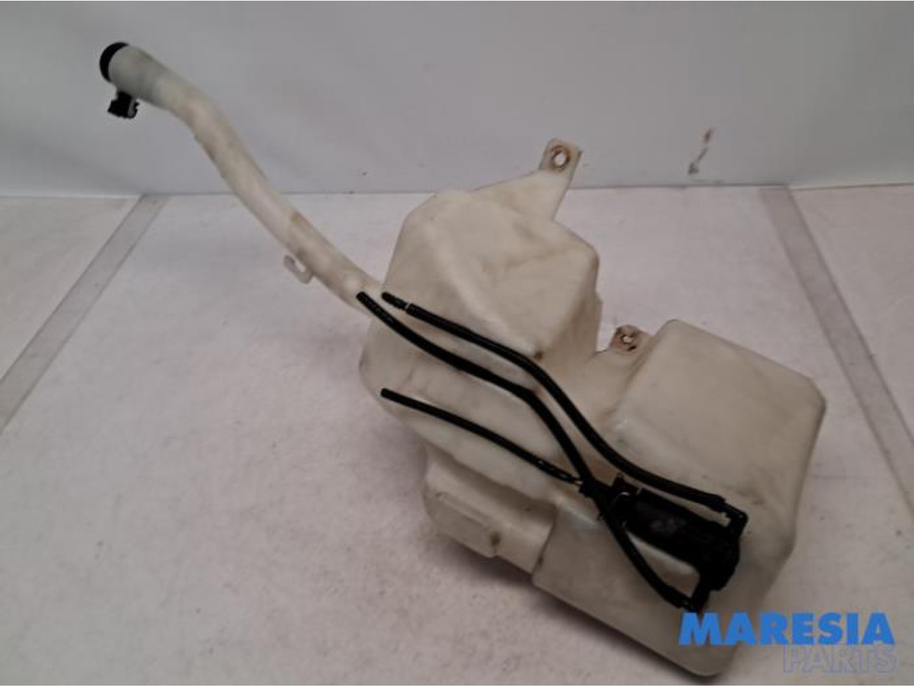 Fiat - Doblo - Front windscreen washer reservoir