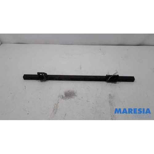 Fiat - Doblo - Radiator bar