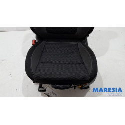Opel - Astra - Sitz links
