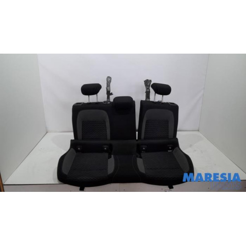 Opel - Astra - Achterbank