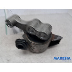 Fiat - Doblo - Engine mount
