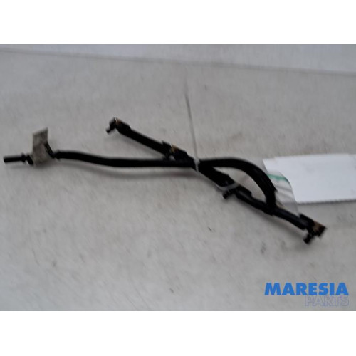 Peugeot - Partner - Fuel return line