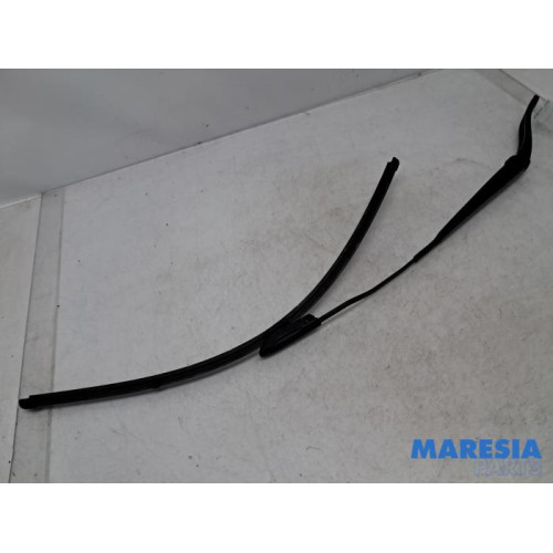 Citroen - C3 - Front wiper arm