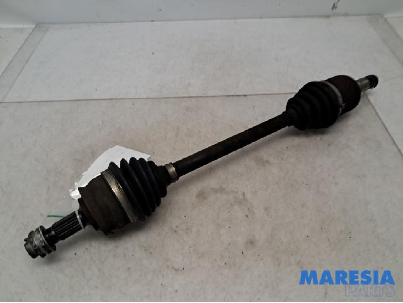 Fiat - 500 - Aandrijfas links-voor