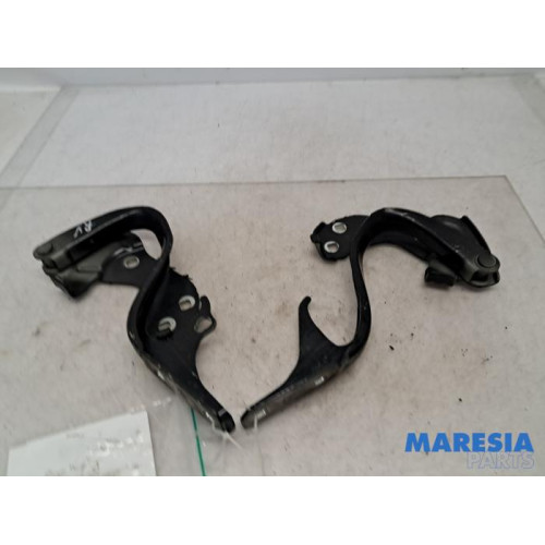 Fiat - 500 - Bonnet Hinge