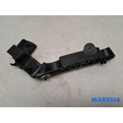 Citroen - C4 Cactus - Rear bumper bracket central