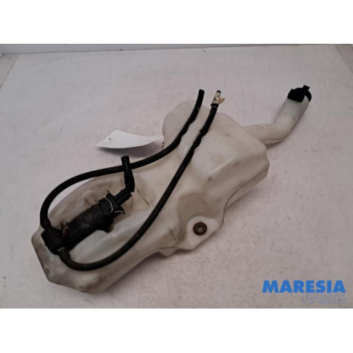 Fiat - 500 - Front windscreen washer reservoir